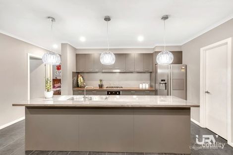Property photo of 631 Grand Boulevard Mickleham VIC 3064