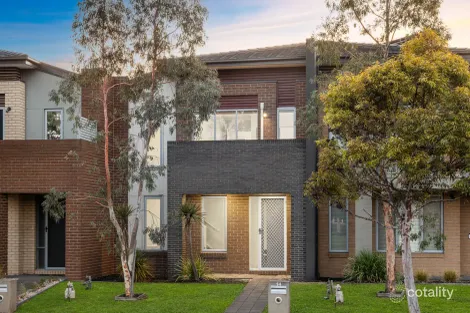 14 Middleton Dr, Point Cook, VIC 3030