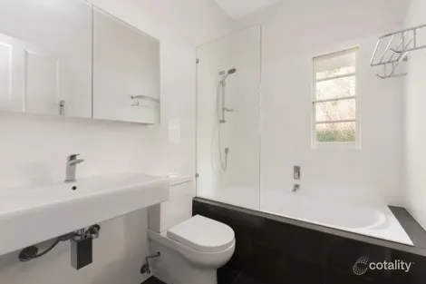 Property photo of 8 Cottenham Street Fairfield QLD 4103