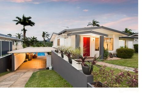 Property photo of 19 Sommerville Crescent Whitfield QLD 4870