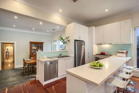 Property photo of 28 Orrong Crescent Caulfield North VIC 3161