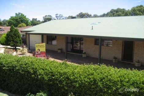 11 Bainton Rd, Leeming, WA 6149