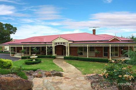 18 Lily Rd, Lilydale, VIC 3140