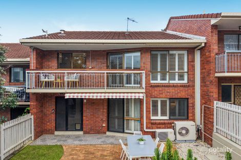 2/7 KINMOND AVE, WAVELL HEIGHTS, QLD 4012
