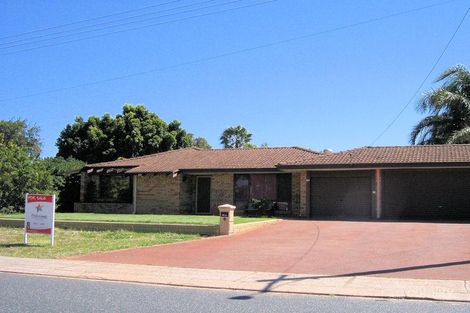 81 Agincourt Dr, Forrestfield, WA 6058