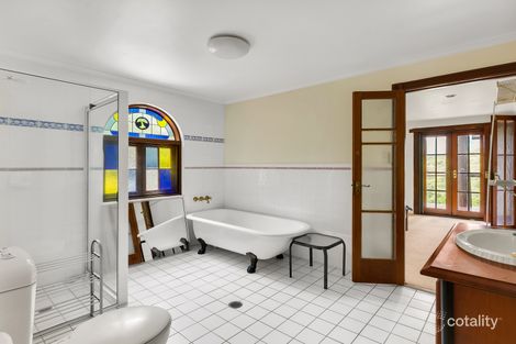 Property photo of 6 Harbour Avenue Shute Harbour QLD 4802