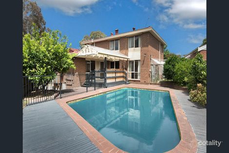 Property photo of 8 Strand Close Glen Waverley VIC 3150