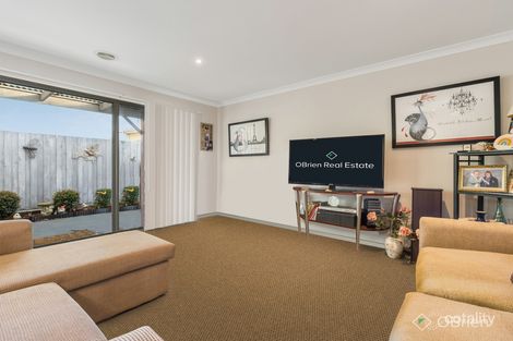 Property photo of 12/11 Brunnings Road Carrum Downs VIC 3201
