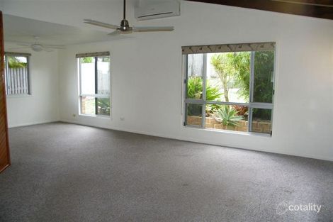 Property photo of 14 Grevillea Drive Glenella QLD 4740