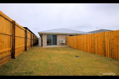 Property photo of 28 Mia Street Flinders View QLD 4305