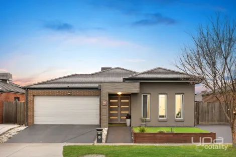 10 OSTEND CRES, POINT COOK, VIC 3030