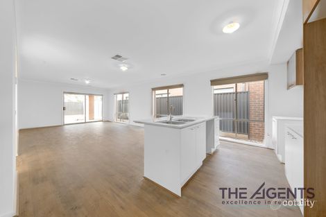 Property photo of 69 Cinnamara Circuit Tarneit VIC 3029