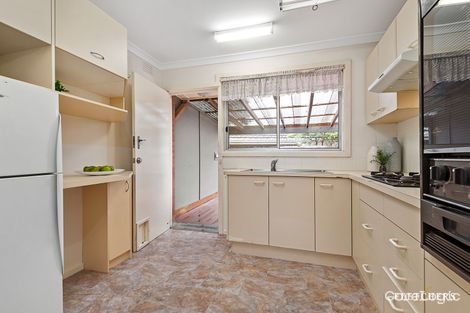 Property photo of 2/797 Elgar Road Doncaster VIC 3108