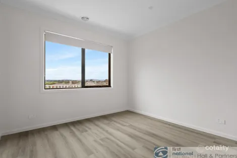 Property photo of 17 Silvertown Road Drouin VIC 3818