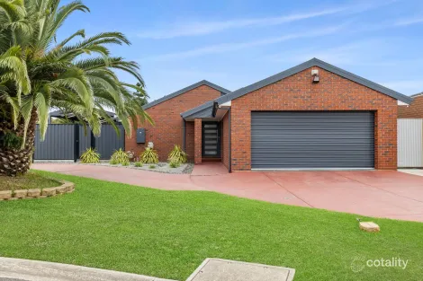 Property photo of 18 Quartz Street Delahey VIC 3037