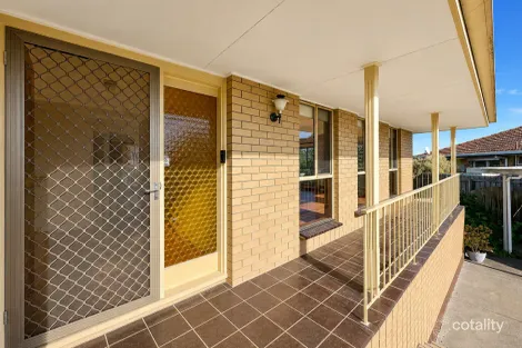 Property photo of 6 Eldine Court Grovedale VIC 3216