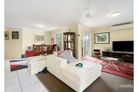 2/128 Greenacre Dr, Parkwood, QLD 4214