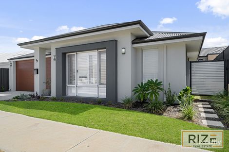 5 Ninu Way, Banksia Grove, WA 6031