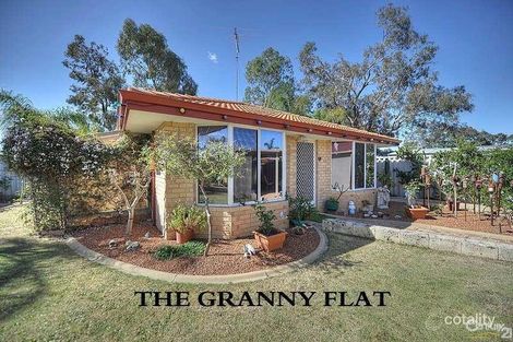 Property photo of 31 Deering Drive North Yunderup WA 6208