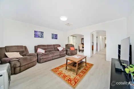 Property photo of 1 Dreyfus Place Dianella WA 6059