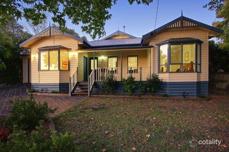 18 Richards Ave, Croydon, VIC 3136