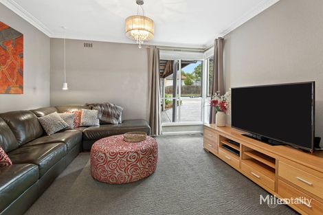 Property photo of 24 Braid Hill Road Macleod VIC 3085