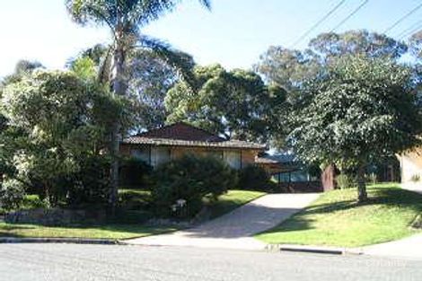 8 Garry Ct, Georges Hall, NSW 2198