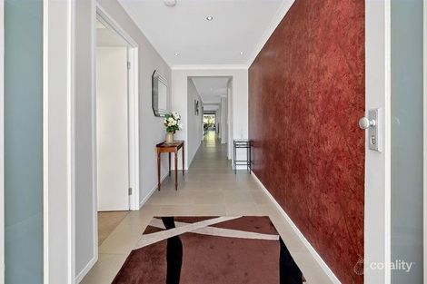 Property photo of 10 Lanata Way Brookfield VIC 3338