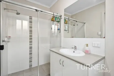 Property photo of 18A Pine View Close Old Reynella SA 5161