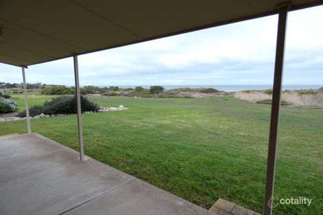 Property photo of 102 Beach Road Coobowie SA 5583