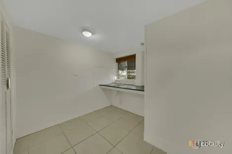 Property photo of 19 Waterson Drive Sun Valley QLD 4680