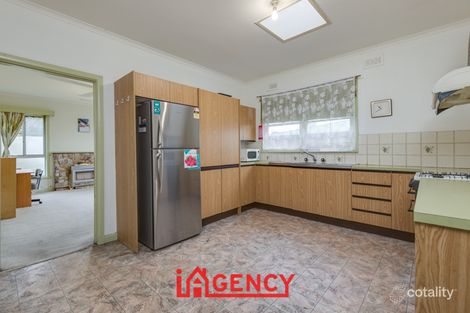 Property photo of 6 Chifley Crescent Dandenong North VIC 3175