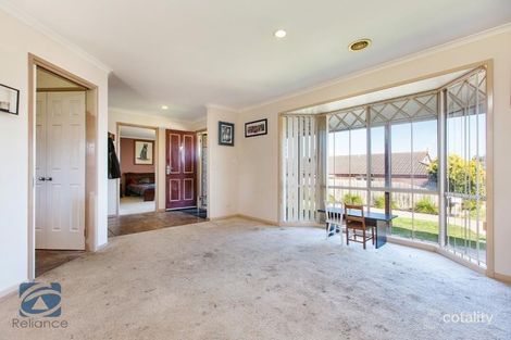 Property photo of 17 Janson Close Narre Warren South VIC 3805