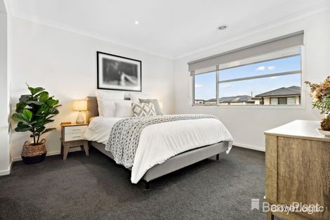 Property photo of 10 Everglades Street Lyndhurst VIC 3975