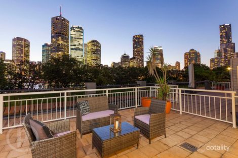 Property photo of 303/36 Macdonald Street Kangaroo Point QLD 4169