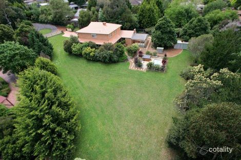 Property photo of 4 Laura Lane Mooroolbark VIC 3138