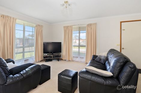 Property photo of 7 Redleaf Close Lara VIC 3212