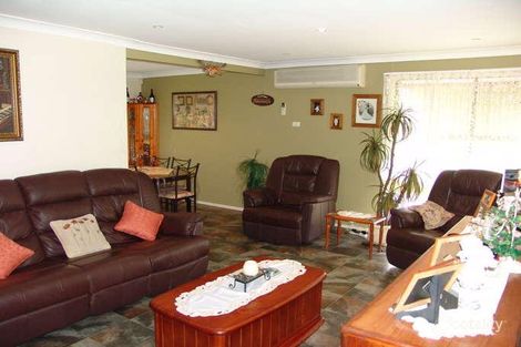 Property photo of 3 Fishburn Close Lurnea NSW 2170