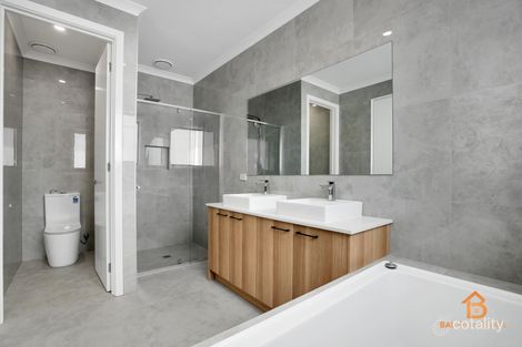 Property photo of 59 Clay Crescent Rockbank VIC 3335