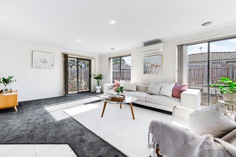 Property photo of 8/11-13 Elizabeth Street Cranbourne North VIC 3977