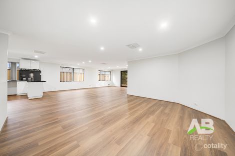 Property photo of 130 Elliot Road Hocking WA 6065