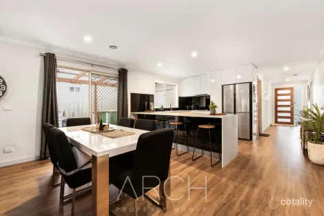 Property photo of 8 Darvell Court Pakenham VIC 3810