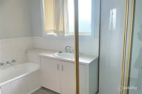 Property photo of 1/23 Bay Road Midway Point TAS 7171