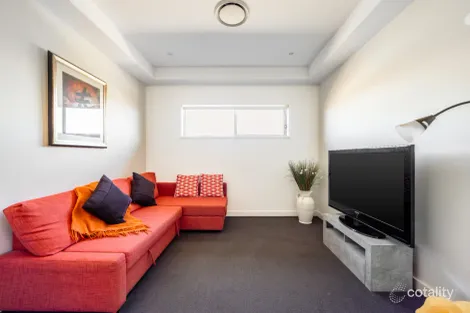 Property photo of 8 Dutton Street Spring Farm NSW 2570