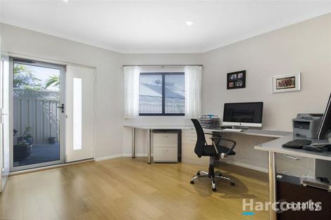 Property photo of 2/3 Carlingford Drive Darch WA 6065