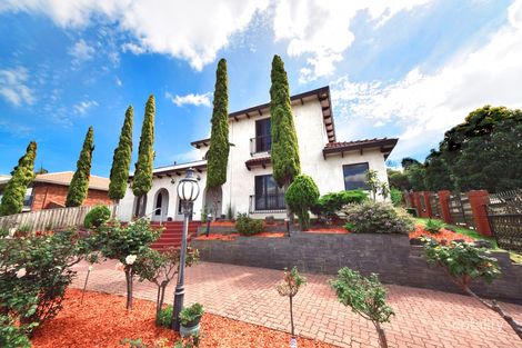 Property photo of 1 Glencroft Terrace Wheelers Hill VIC 3150