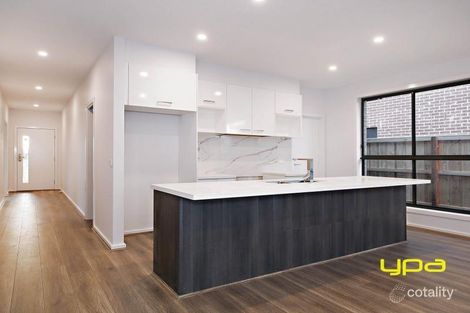 Property photo of 2 Auburn Drive Plumpton VIC 3335