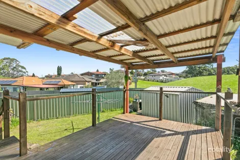 Property photo of 2/38 Mirrabooka Road Lake Heights NSW 2502