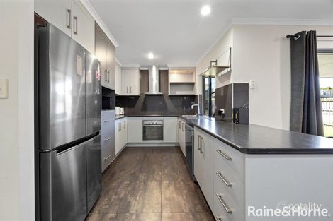 Property photo of 10 Crestview Crescent Bucasia QLD 4750