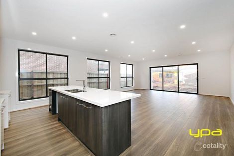 Property photo of 2 Auburn Drive Plumpton VIC 3335